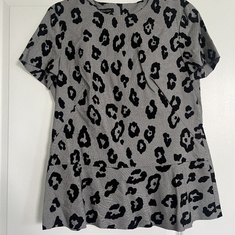 Escada Peplum printed top